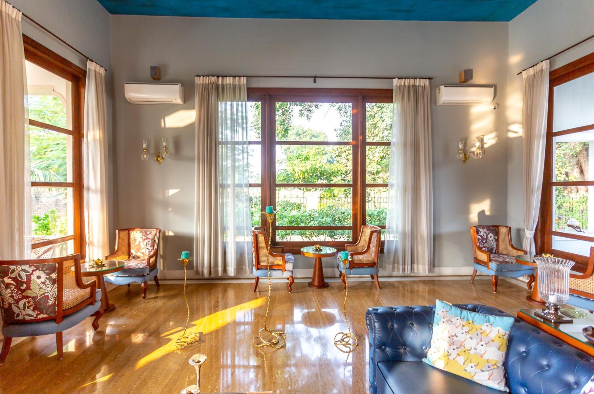 Tree Of Life & Resort Varanasi